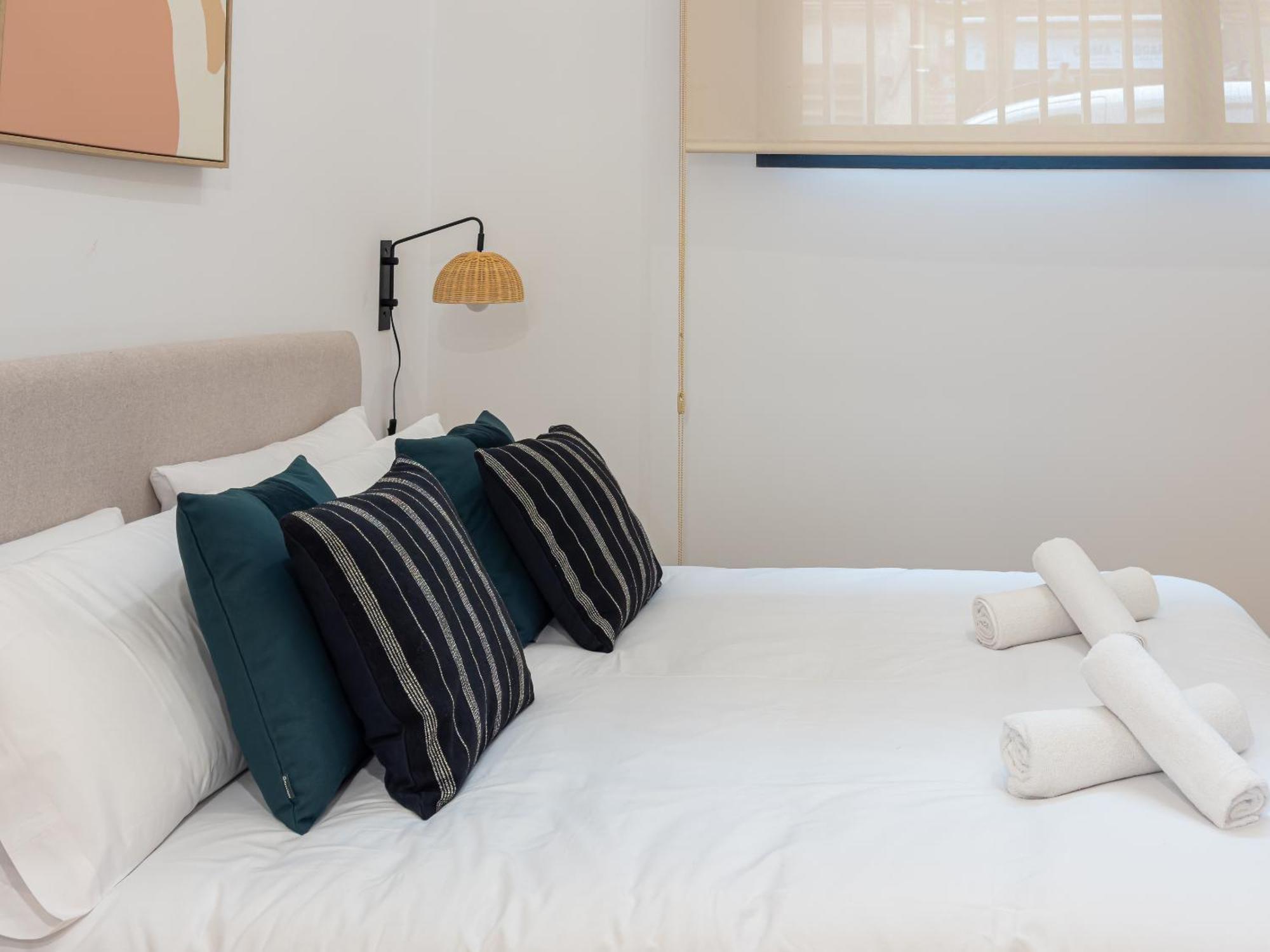 Stay U-Nique Apartments Albeniz Bcn Л'Успіталет-да-Любрагат Екстер'єр фото
